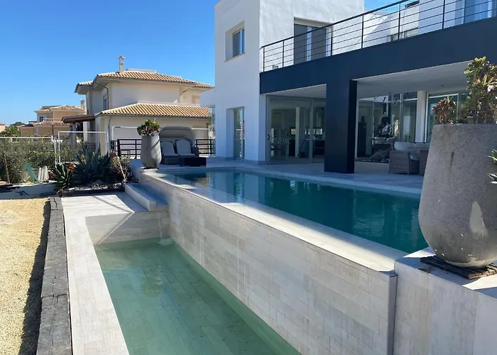 Villa Manels